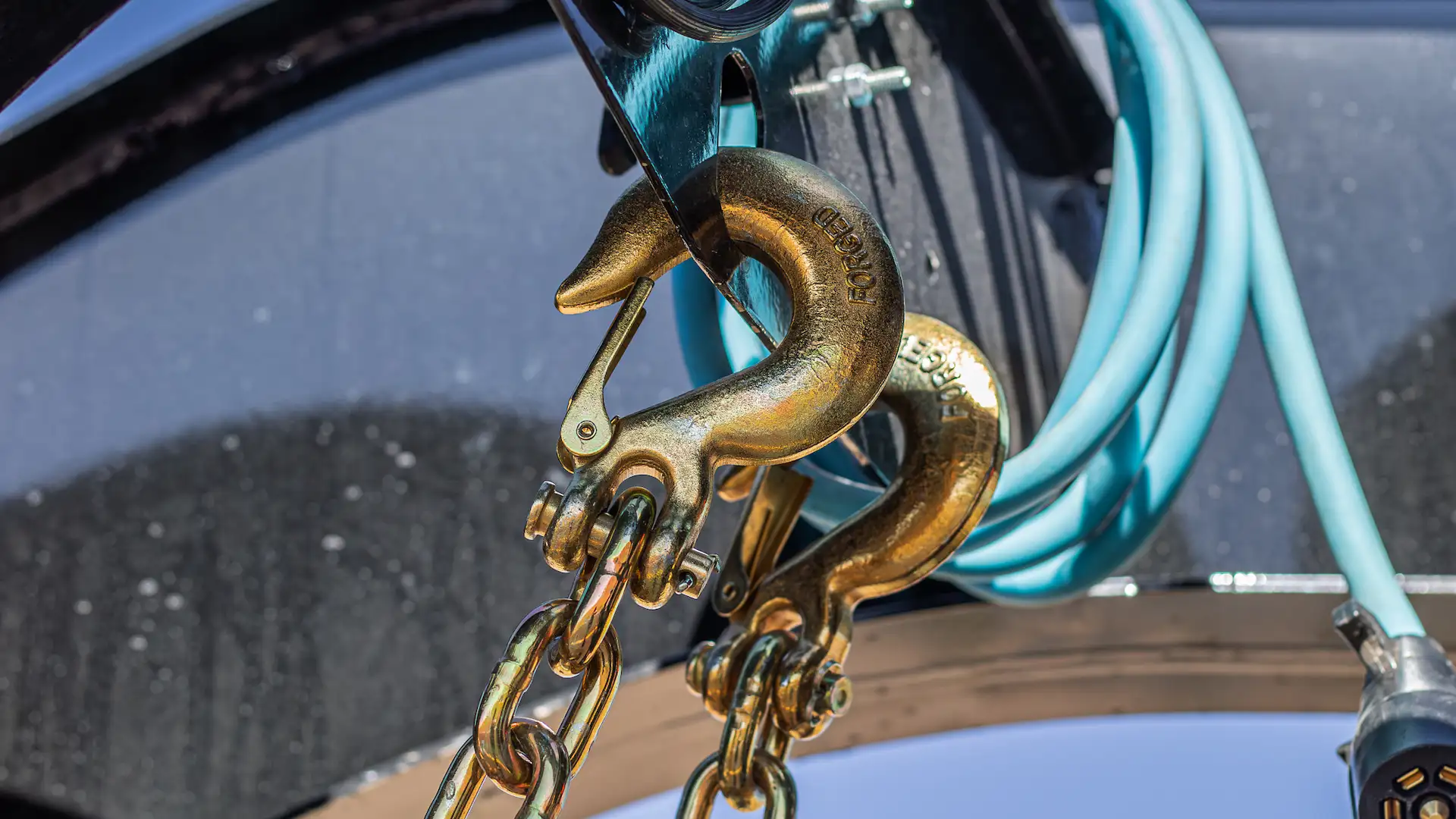 horizon trailers img